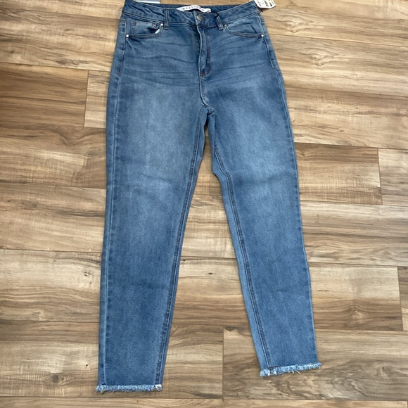 Tinseltown Jeans - Picture 1 of 6